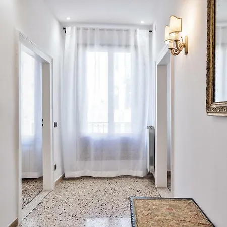 Casa vacanze Tolentini Canal View Venezia